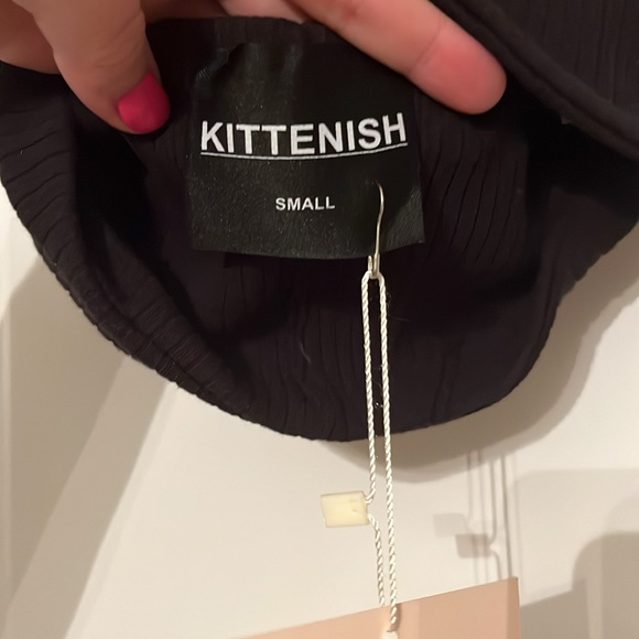 Kittenish Halter Top - Picture 4 of 4